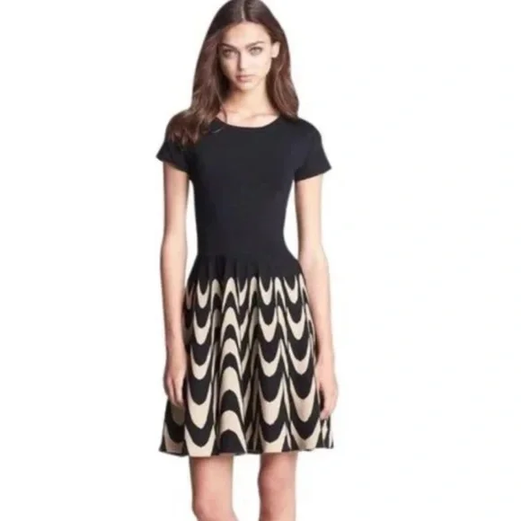 parker pleated dress Parker black white color block pleated Extra small dress Knit Cutout  Women's